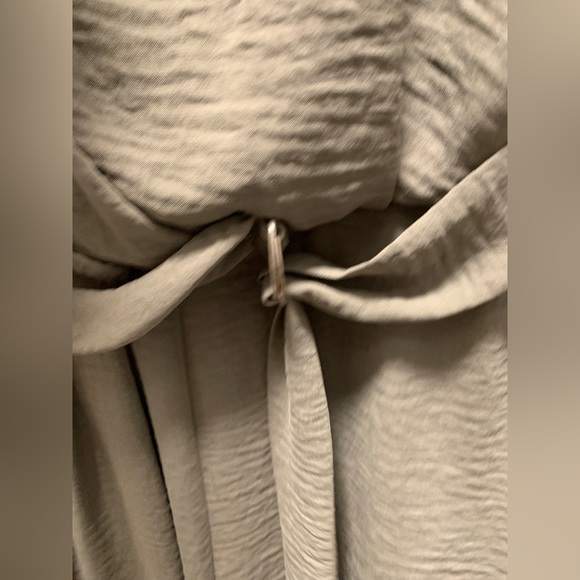 D-ring waist strap olive romper - Picture 5 of 5